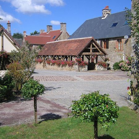 Camping Des Rochers Des Parcs Clécy Zewnętrze zdjęcie