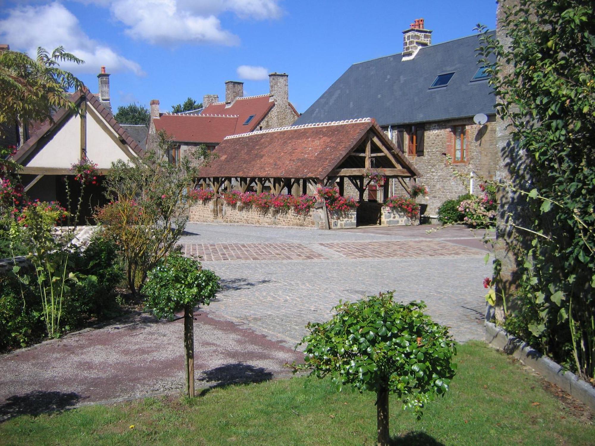 Camping Des Rochers Des Parcs Clécy Zewnętrze zdjęcie