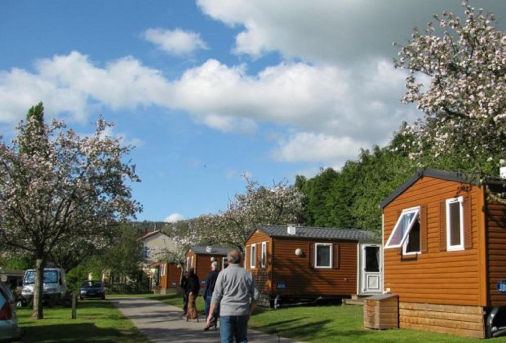 Hotel Camping Des Rochers Des Parcs Clécy Zewnętrze zdjęcie