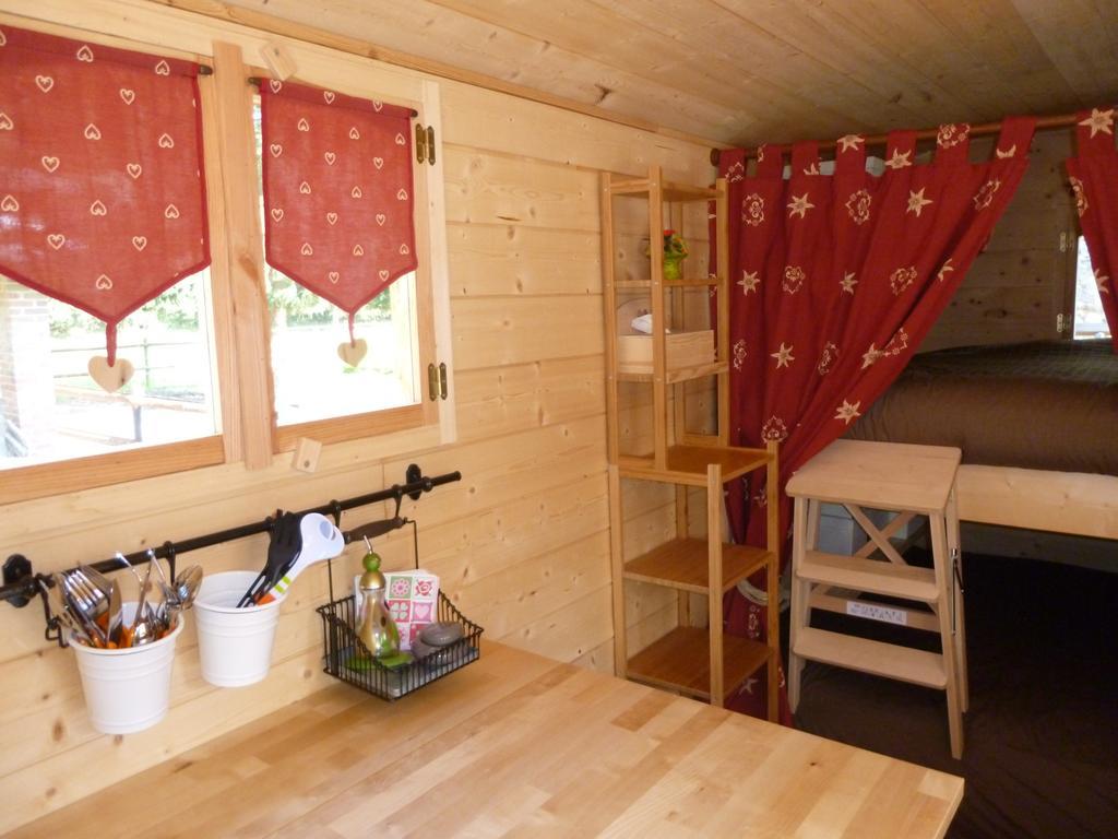 Hotel Camping Des Rochers Des Parcs Clécy Zewnętrze zdjęcie