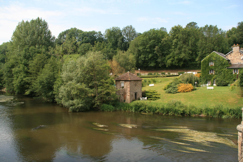 Hotel Camping Des Rochers Des Parcs Clécy Zewnętrze zdjęcie